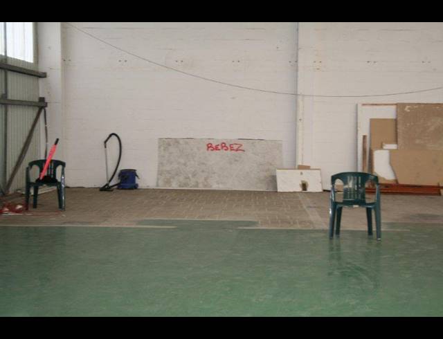 3,464M² FACTORY TO LET IN PAARDEN EILAND